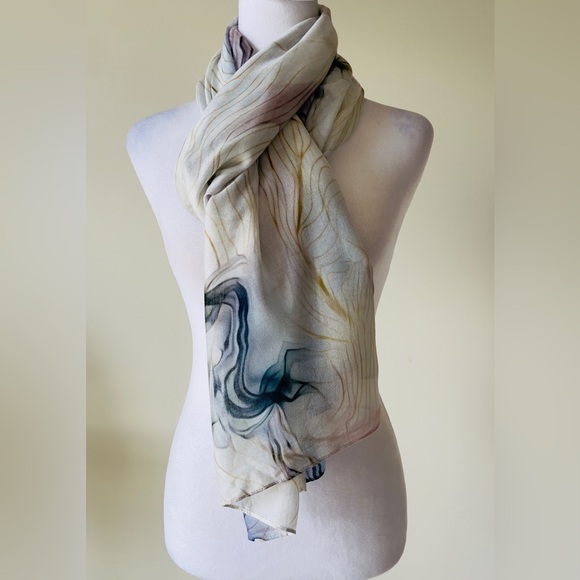 Zahraa the Label Cascade Elegant Multicolor Sheer Scarf EUC - Picture 1 of 3